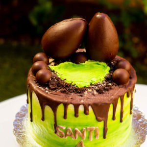 Queque huevos de dinosaurio