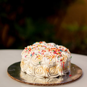 Torta Chilena Chispas de colores