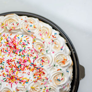 Torta Chilena confites de colores